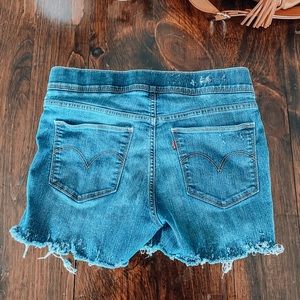 Levi’s cut off shorts